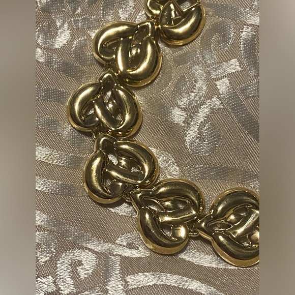 Vintage Costume Heart Panel Bracelet #7674 - Picture 4 of 9